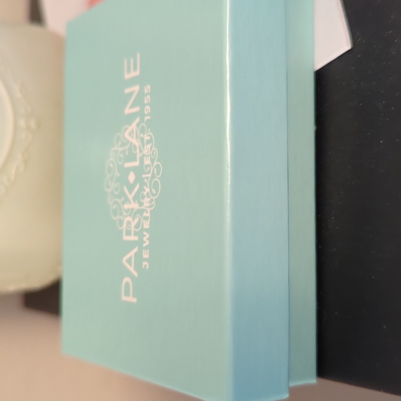 Tear Drop Earrings 3 pair set - Picture 4 of 4